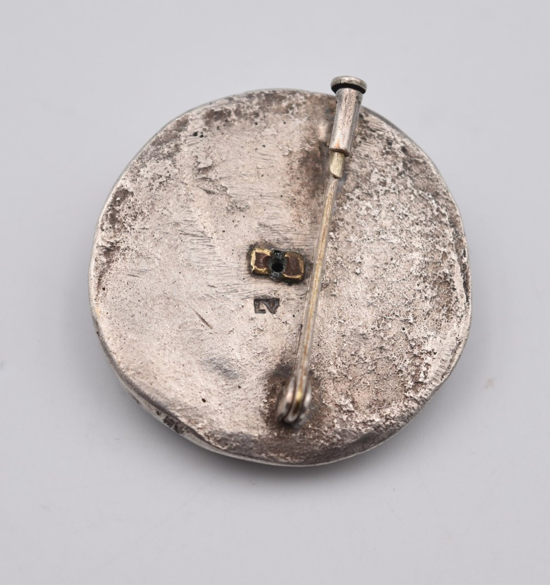 Line Vautrin Brooch In Silvered Bronze And Mother-of-pearl, Signed Lv-photo-2