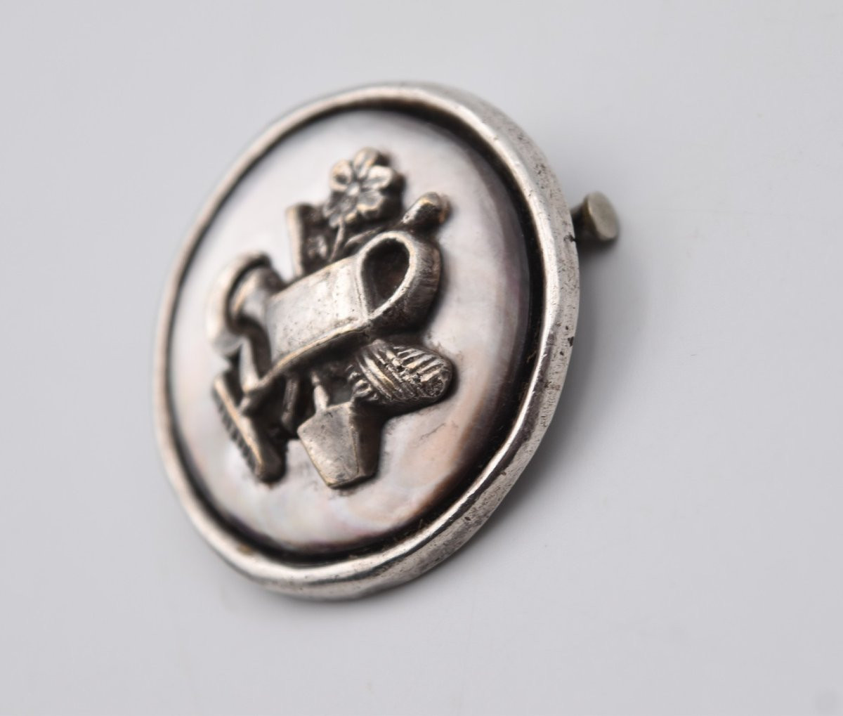 Line Vautrin Brooch In Silvered Bronze And Mother-of-pearl, Signed Lv-photo-2