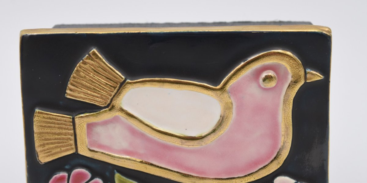 Mithé Espelt Box With Bird Design-photo-2