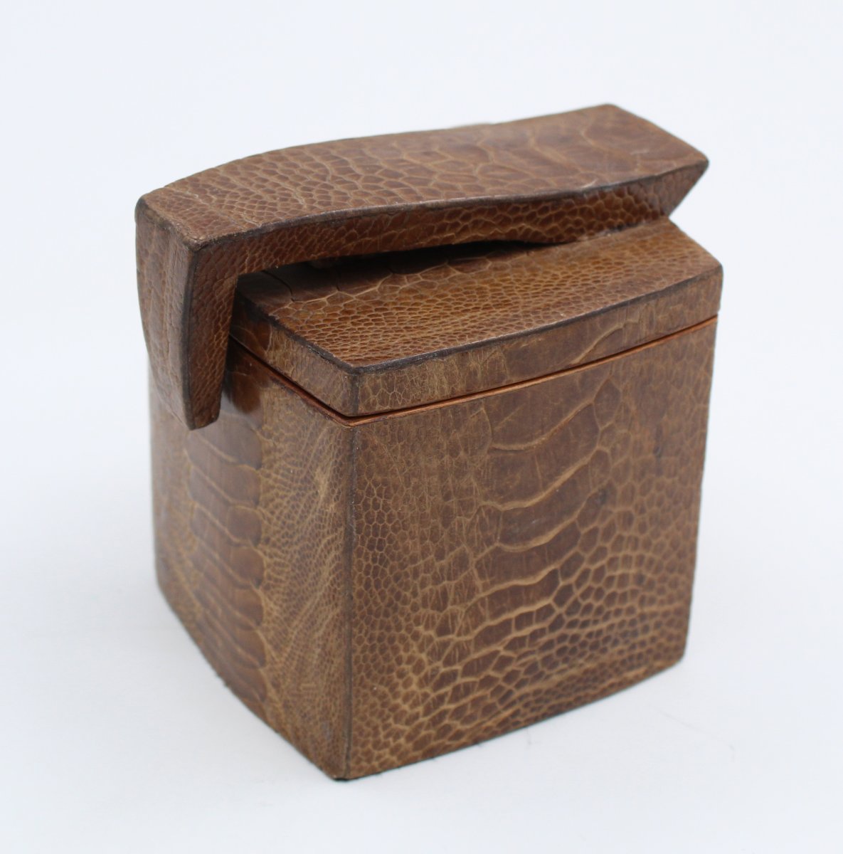 R & Y Augousti Vintage Wood And Brass Box-photo-3