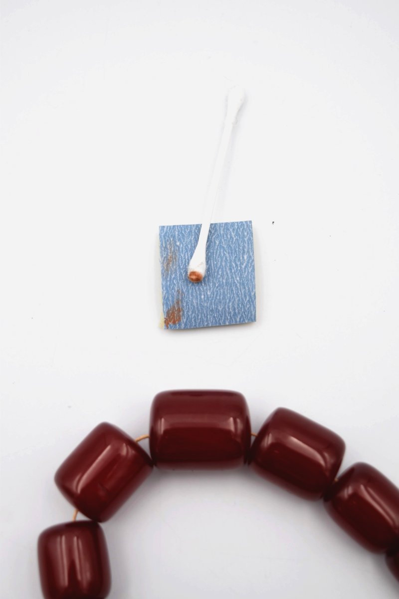 Ancien collier en bakelite rouge red cherry amber futuran-photo-1