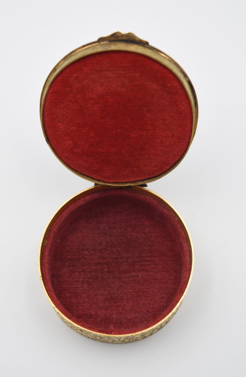 Ancienne petite boite à bijoux émaux bressans et bronze ou laiton doré-photo-5