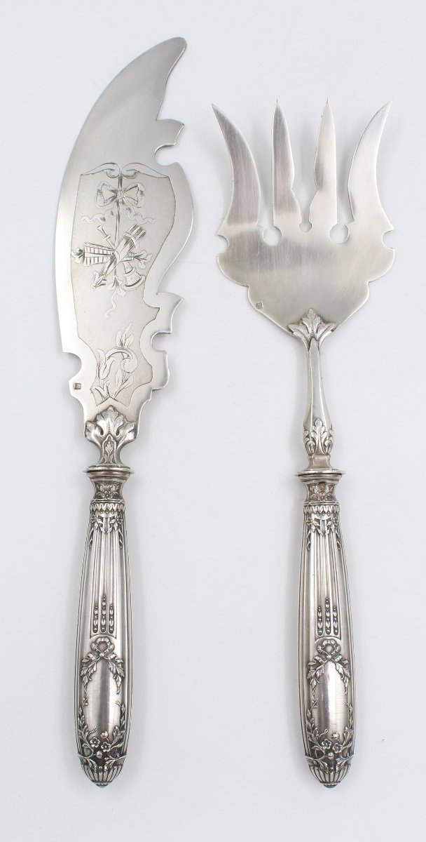 COUVERT DE SERVICE A POISSON EN ARGENT MINERVE ET METAL ARGENTE STYLE LOUIS XVI