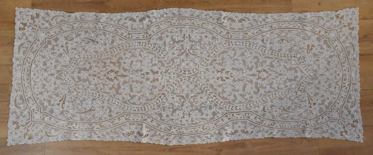Antique Milan Lace Altar Cloth Or Table Runner 