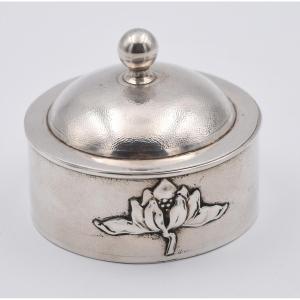 China Silver Box Signed Zeewo And Opaline Asia Early 20th Century