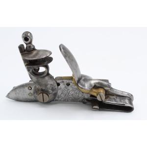 Platine ancienne Manufacture royale de Tulle marquée CH fusil/pistolet à silex