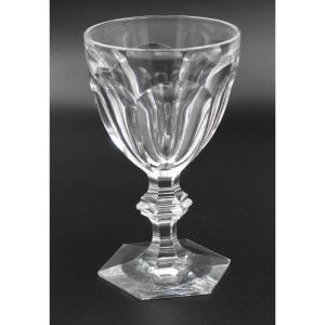 Verre à eau en cristal taillé de Baccarat modèle Harcourt estampillé 15.7 cm