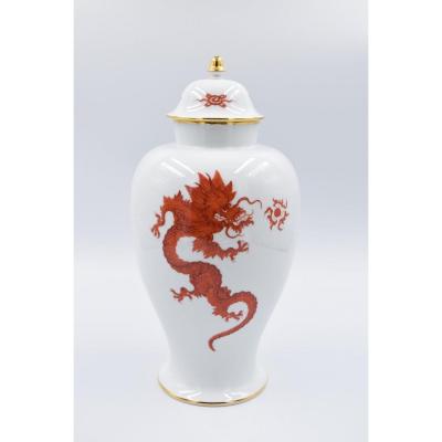 Large Meissen Porcelain Vase With Ming Dragon Decor In Red