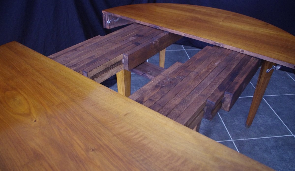 Table à ceinture(ou bandeau) en noyer massif.-photo-1