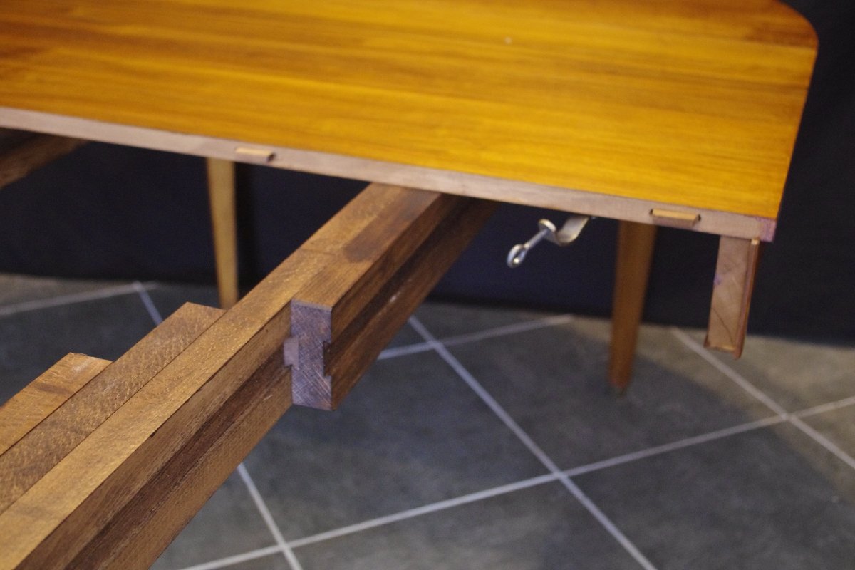 Table à ceinture(ou bandeau) en noyer massif.-photo-2
