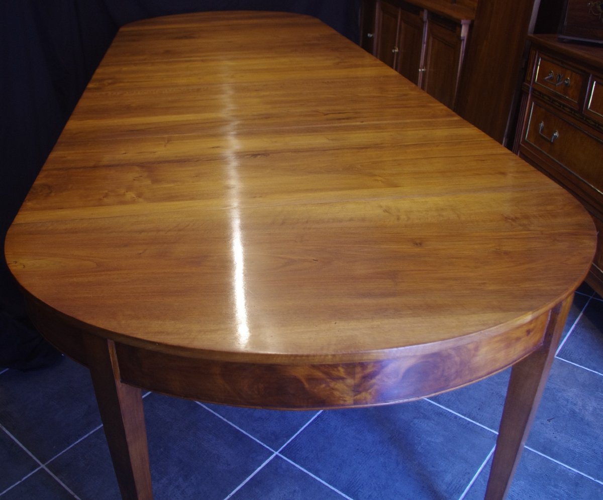 Table à ceinture(ou bandeau) en noyer massif.-photo-3