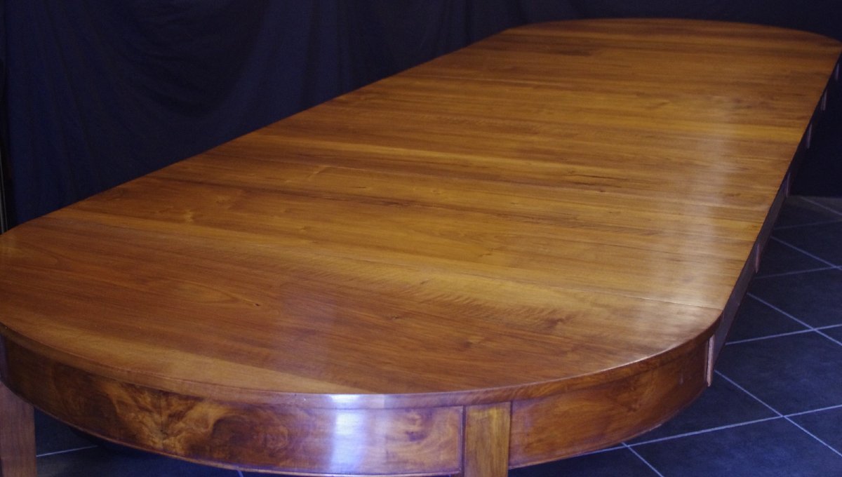 Table à ceinture(ou bandeau) en noyer massif.-photo-5