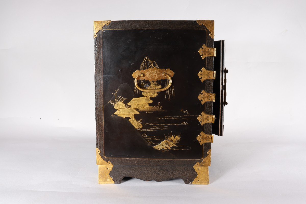 Cabinet De Voyage En Laque Du Japon-photo-3