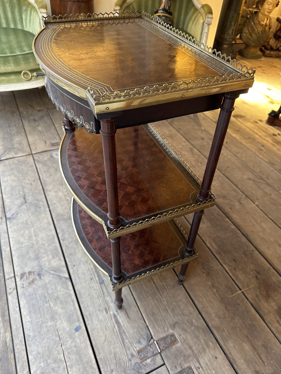 Small Piece Of Furniture-photo-1