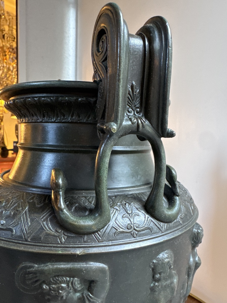 Neoclassical Bronze Vase-photo-3