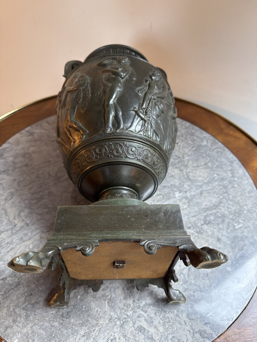 Neoclassical Bronze Vase-photo-1