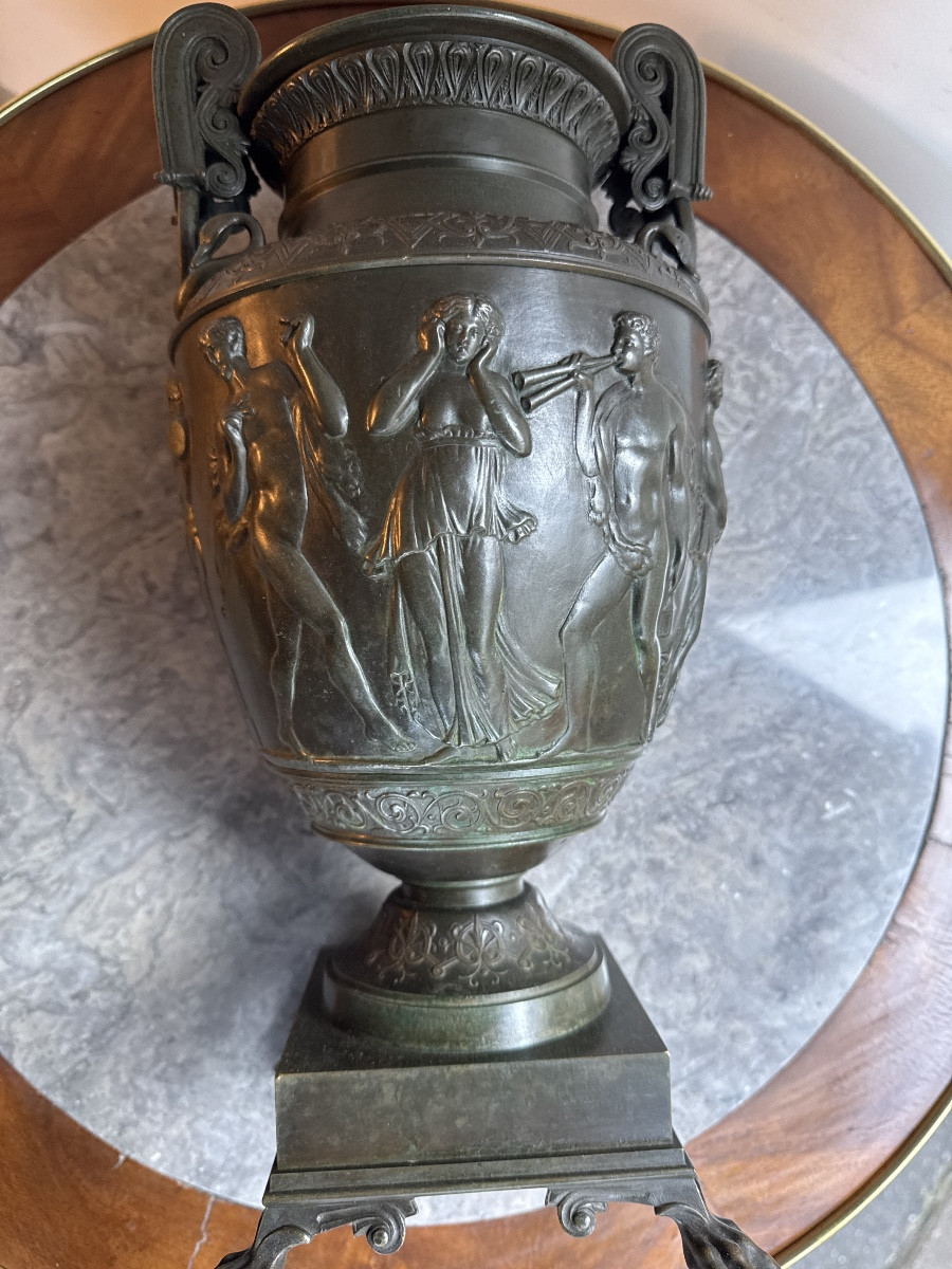 Neoclassical Bronze Vase-photo-3