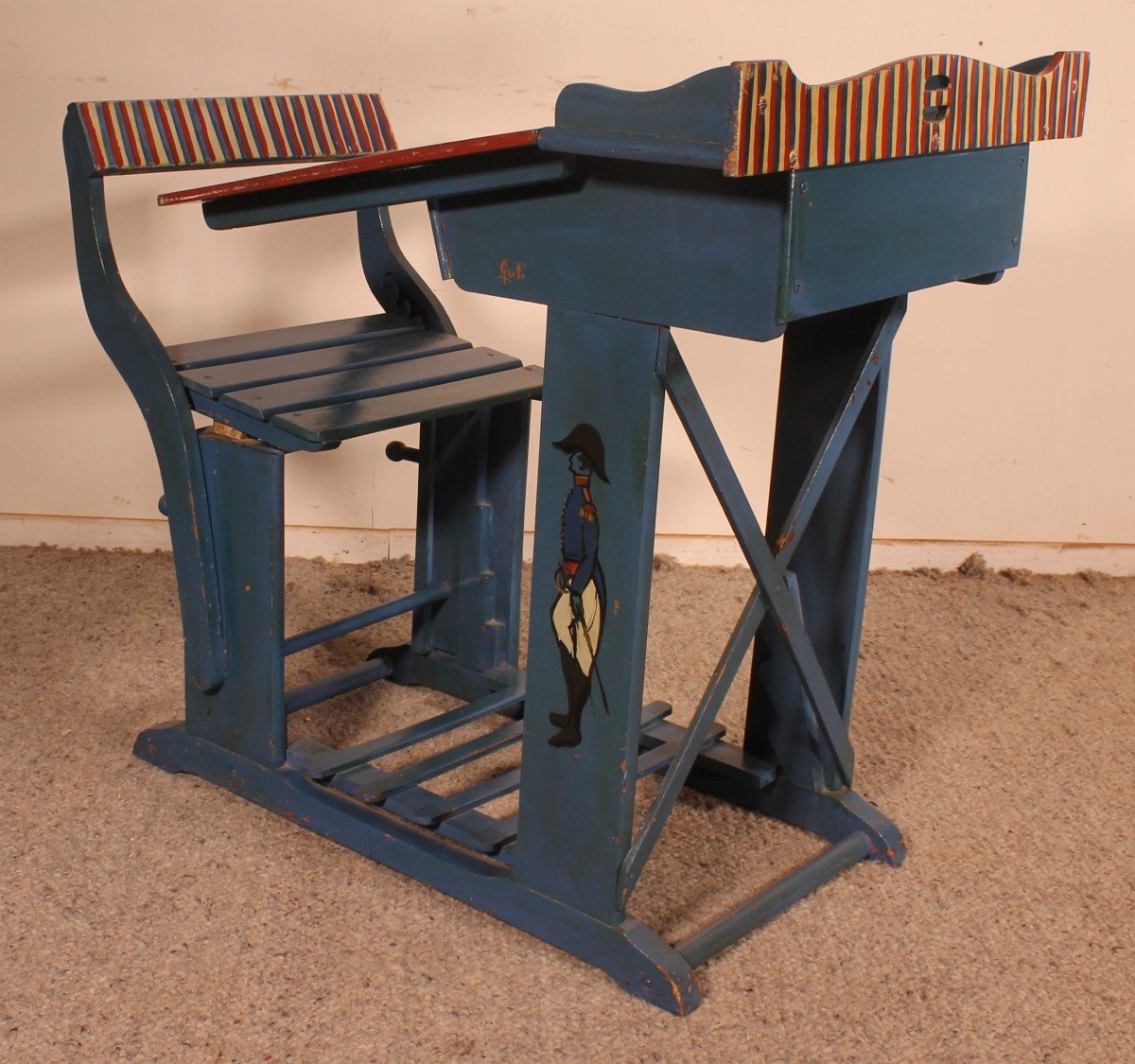 Polychrome School Desk-photo-5