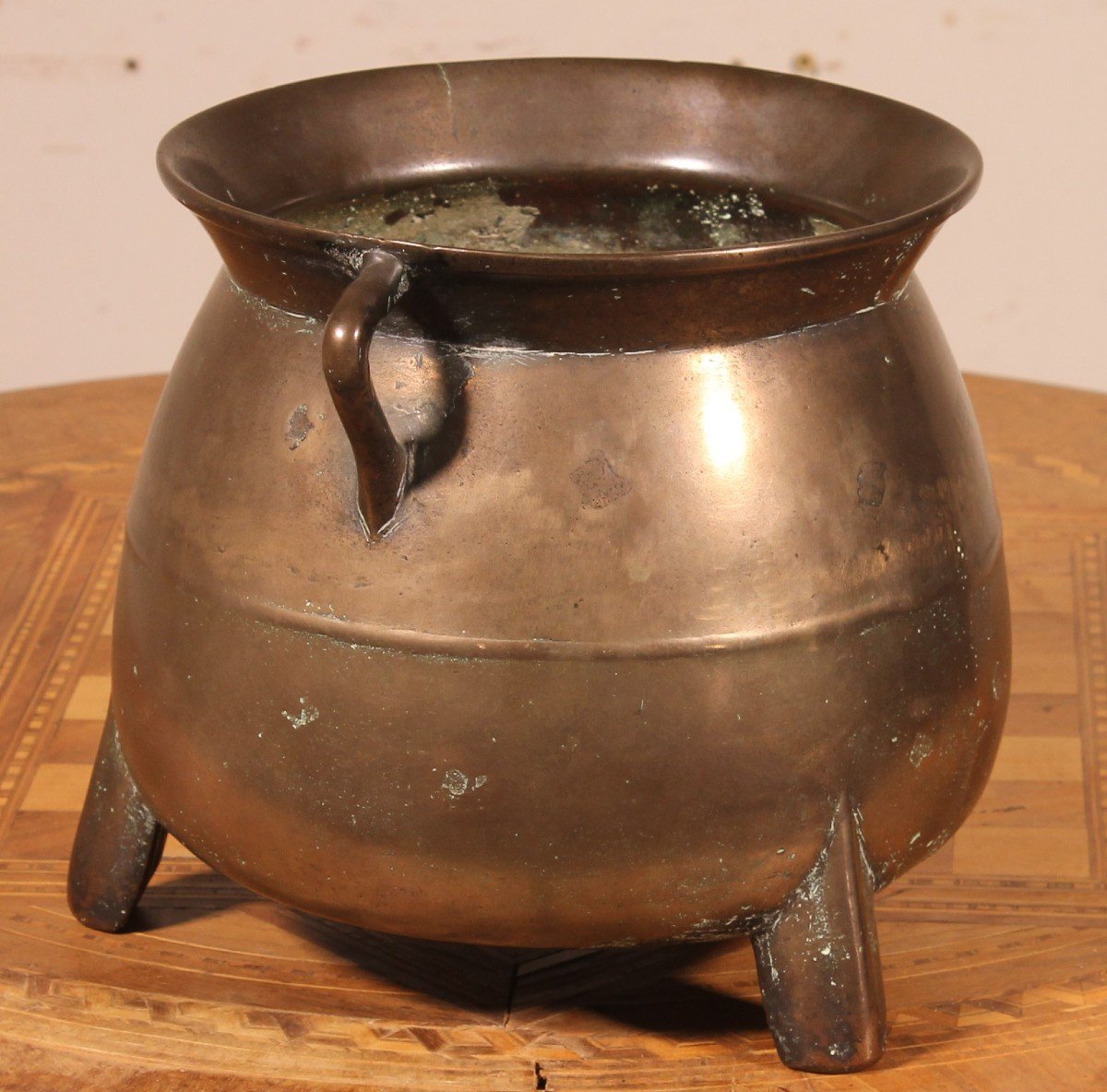 Bronze Pot, 16th Century.-photo-1