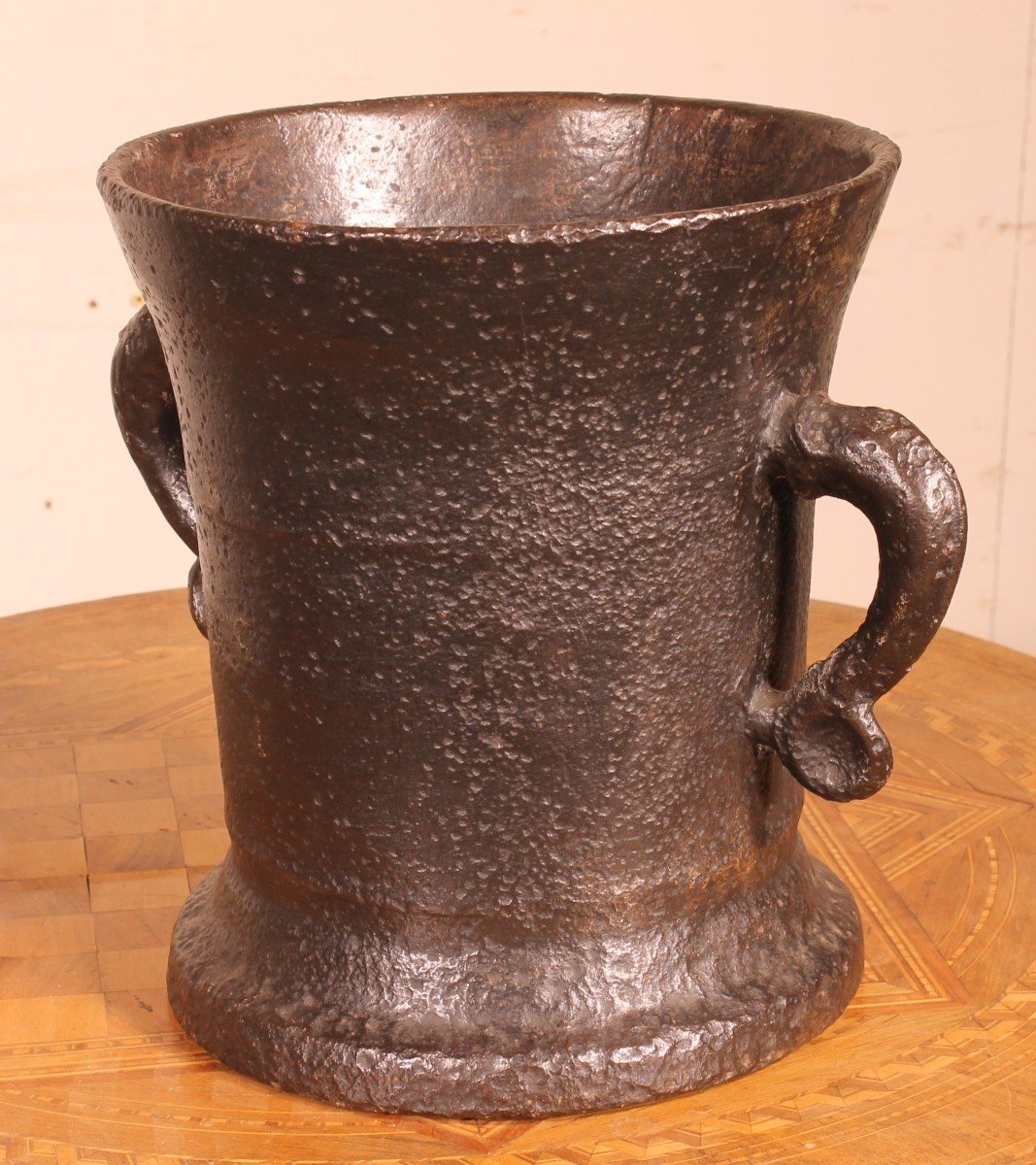 16th Century Cast Iron Mortar-photo-4