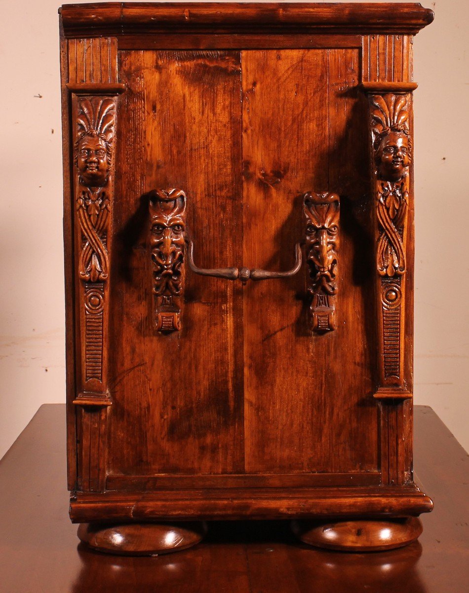 Black Forest Cabinet Dated 1590-photo-5