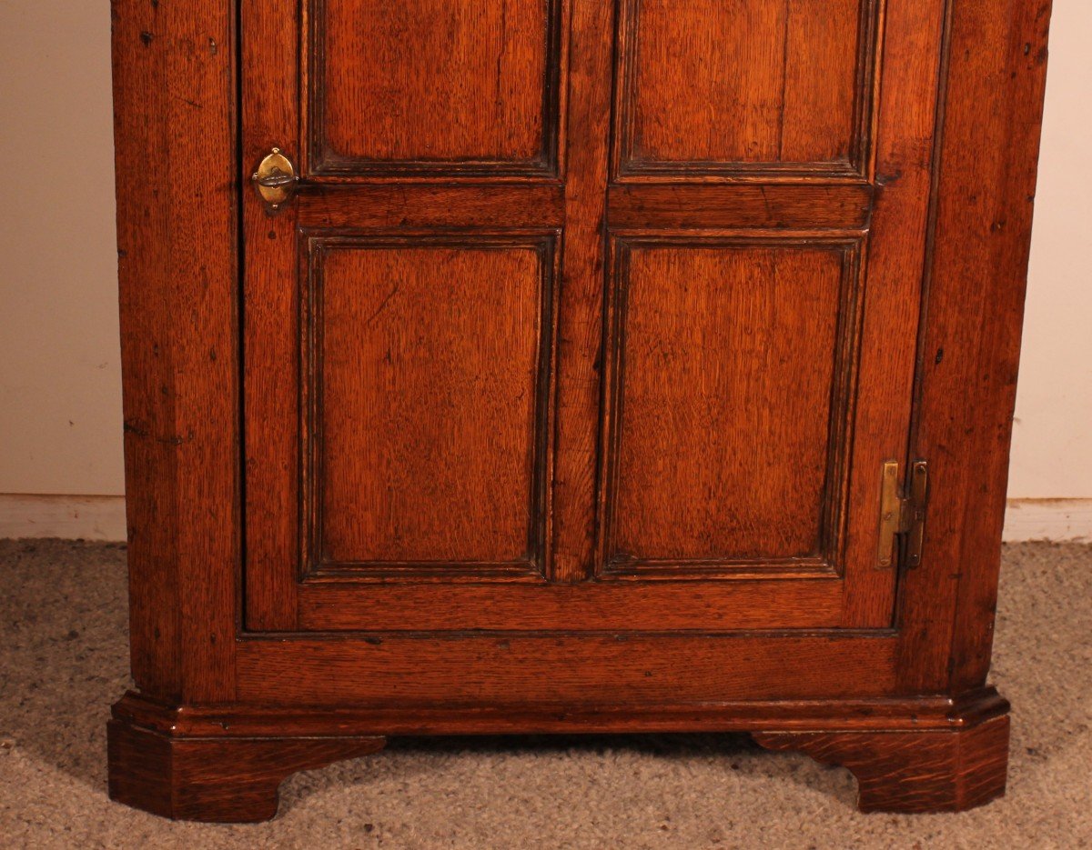 Oak Corner Cupboard Circa 1800-photo-2
