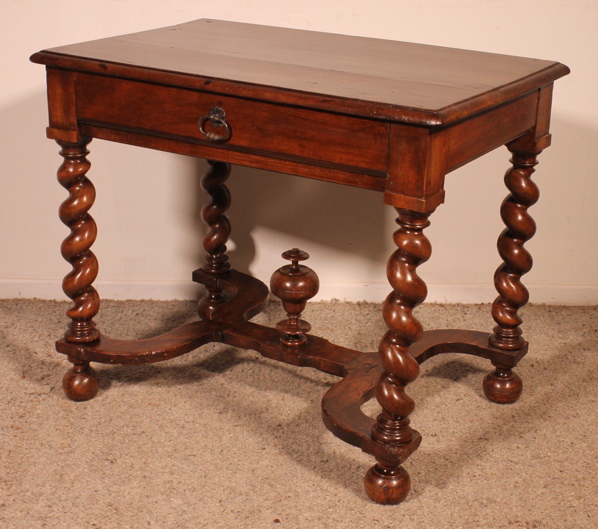 Louis XIII Table In Walnut -17th Century-photo-1