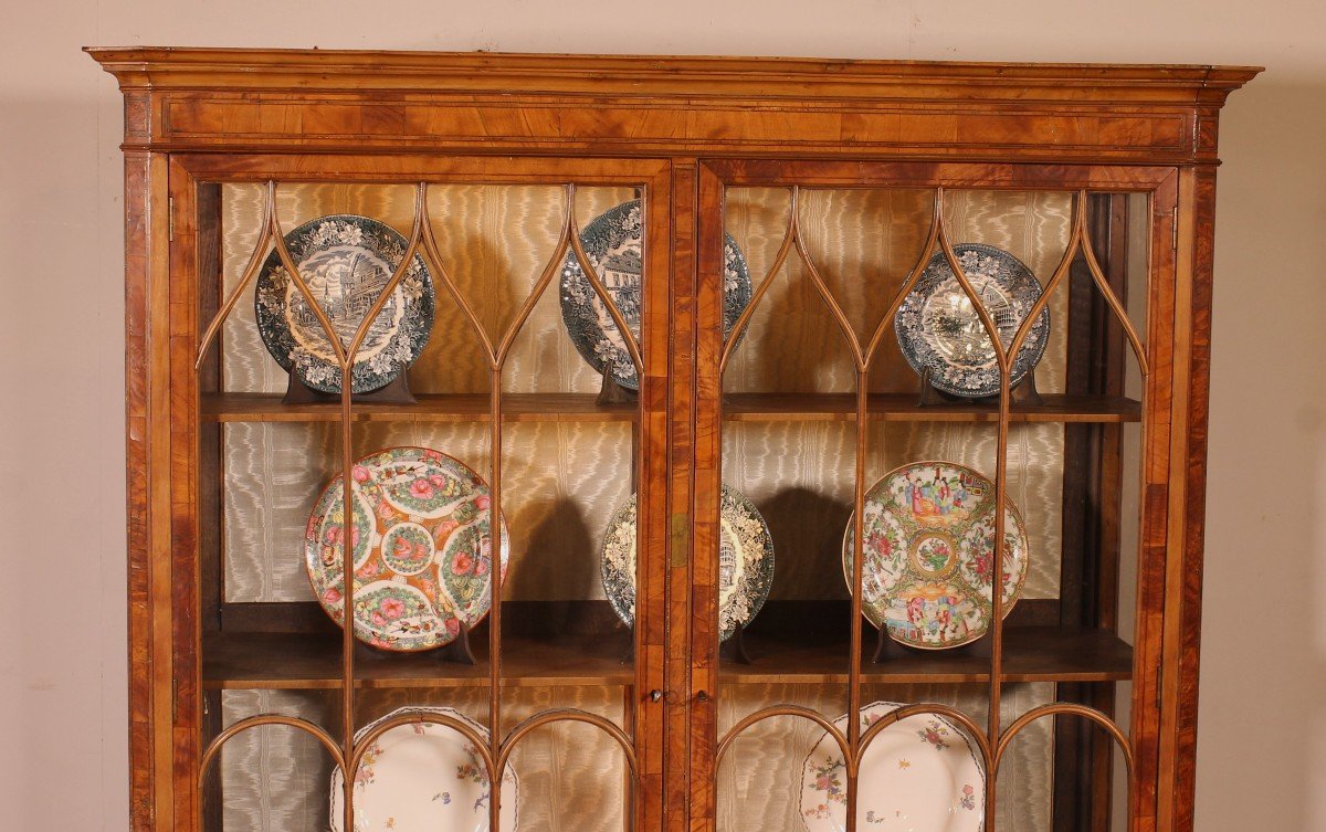 19th Century Mahogany And Burl Walnut Display Cabinet With Lighting-photo-3