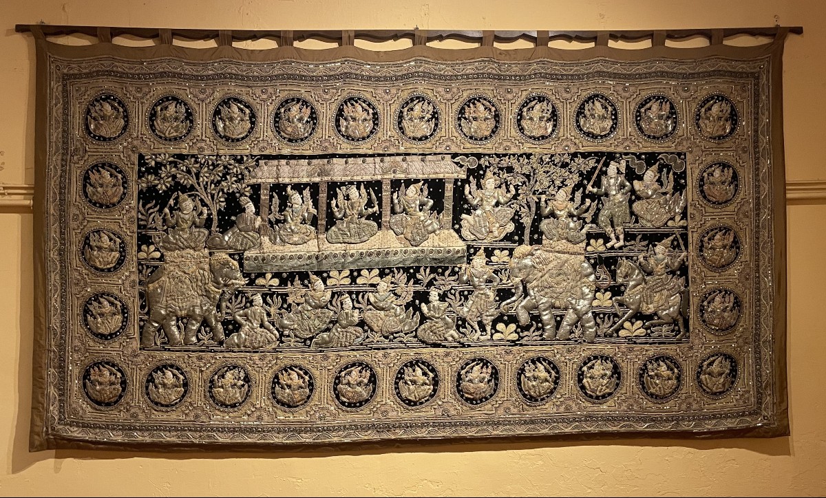 Large Embroidery Kingdom Of Siam 19th Century 3m35-1m85