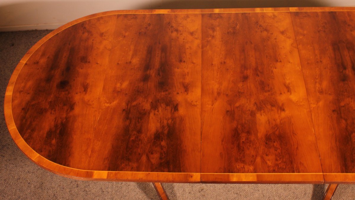 Yew Wood And Mahogany Pedestal Dining Table - England-photo-5