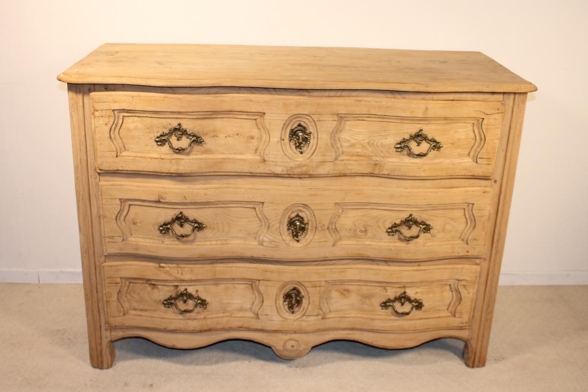 Louis XIV Curved Chest