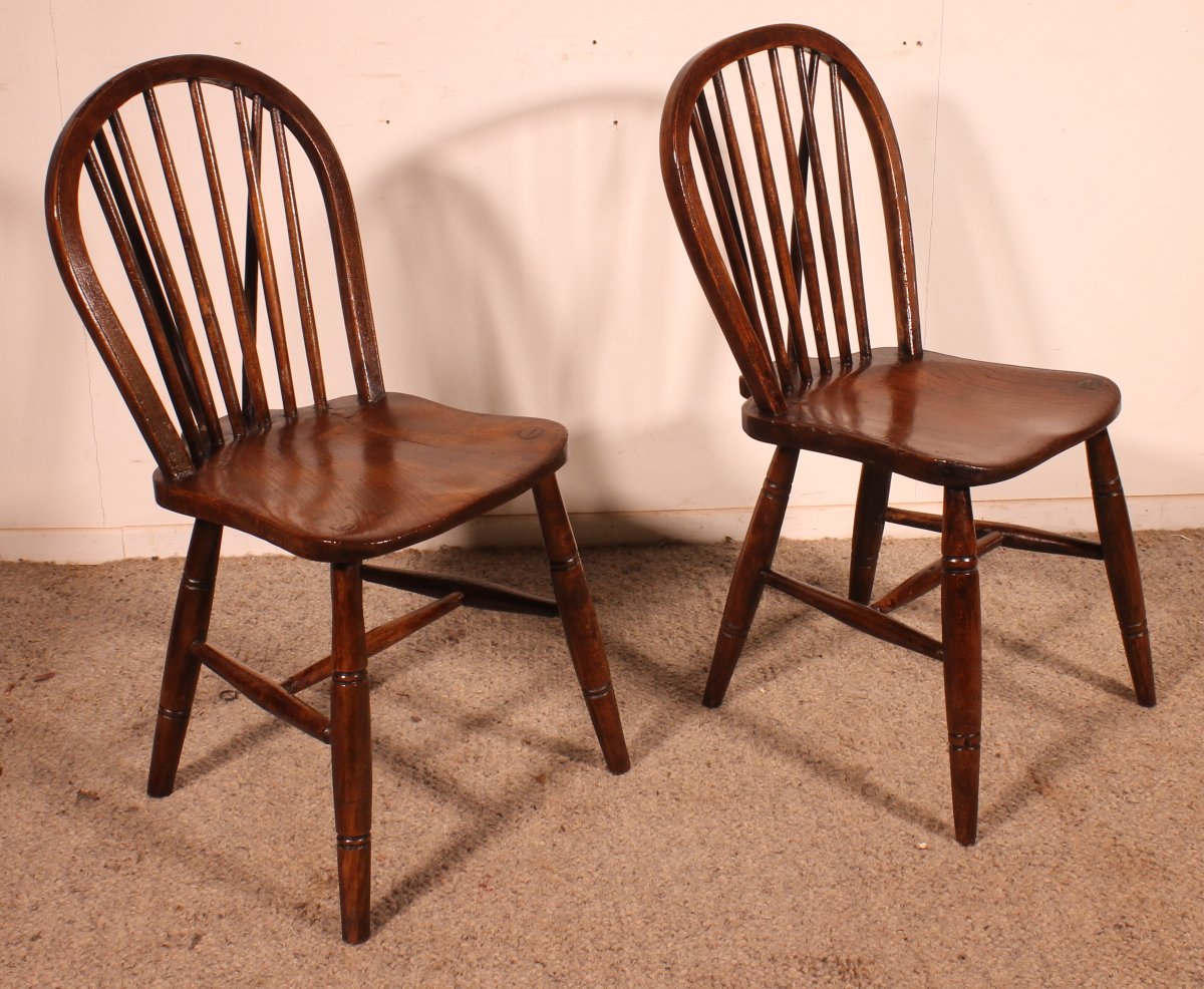 A Pair Of 19th Century Windsor Chairs-photo-1