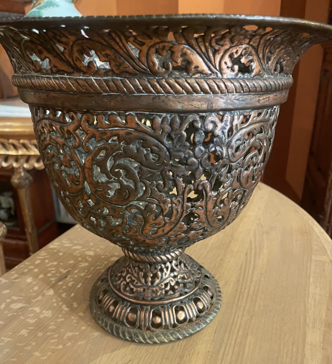 17th Century Italian Bronze Cup Or Urn-photo-5