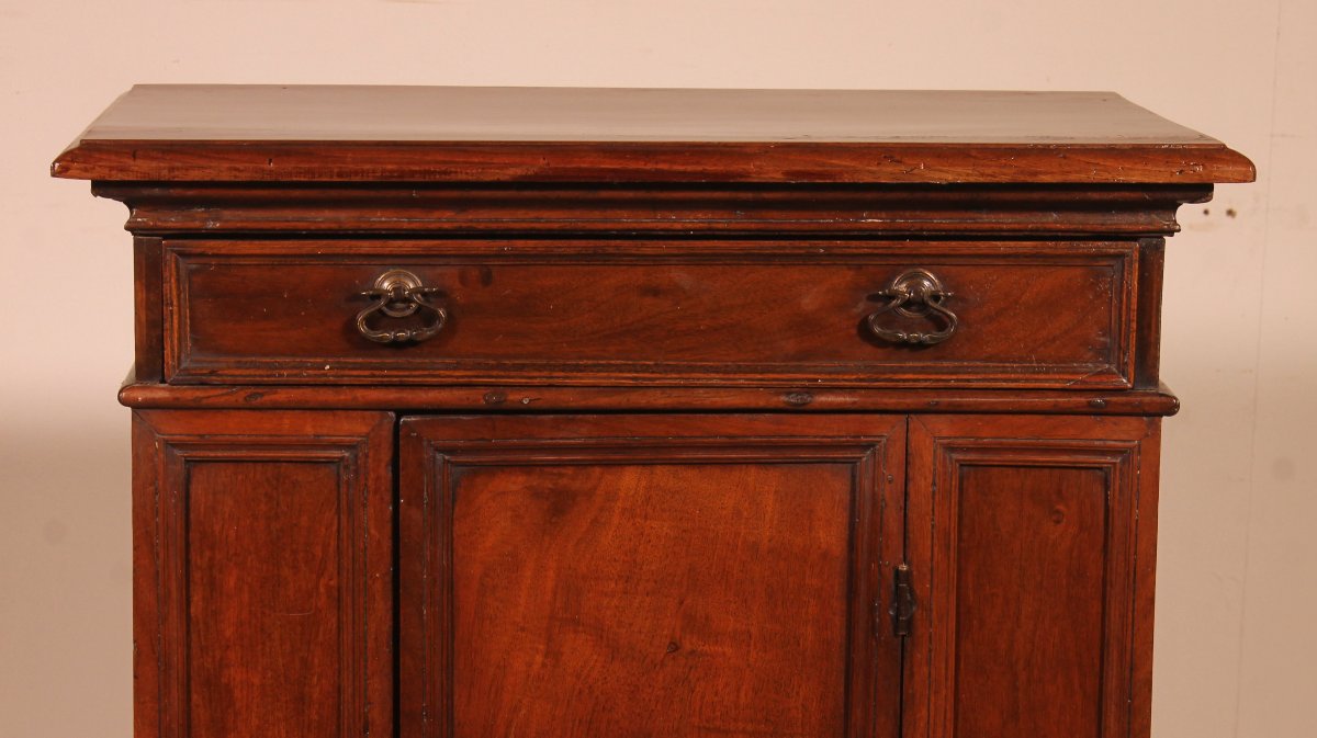 A 17th Century Italian Walnut Oratory Or Small Sideboard-photo-2