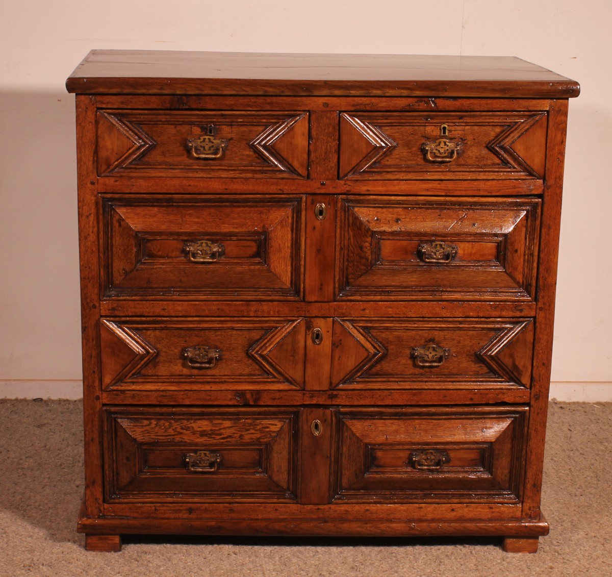 Commode Jacobean En Chêne et noyer 17° Siècle