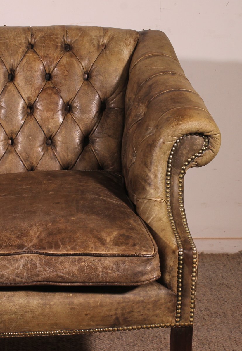 Chesterfield 3 Seater In Light Green Olive Leather-photo-4