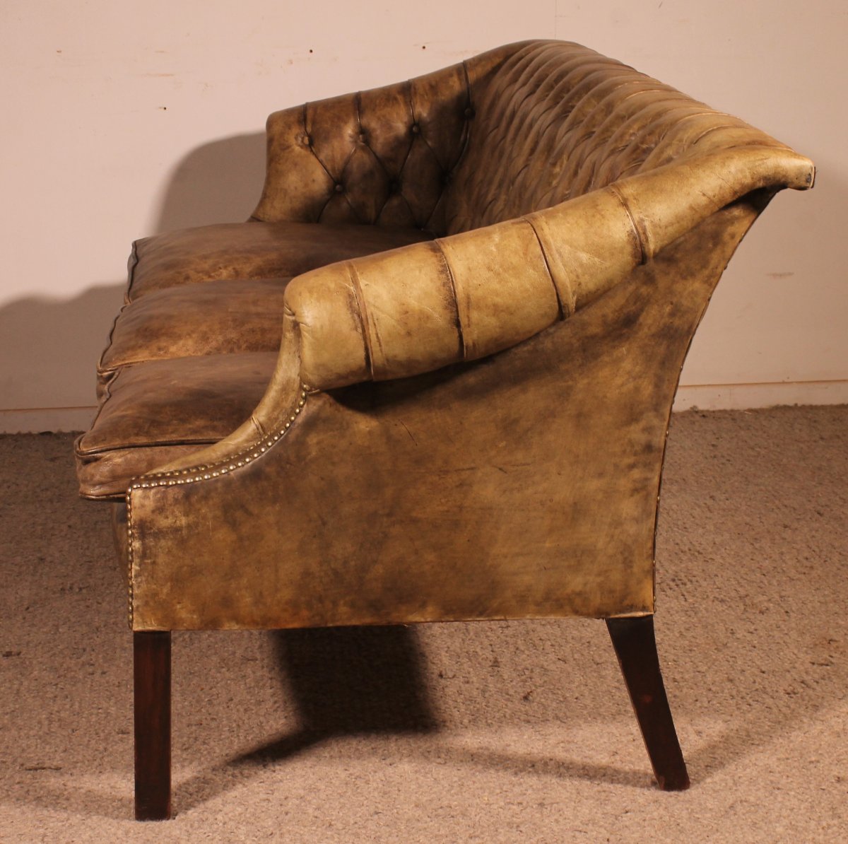 Chesterfield 3 Seater In Light Green Olive Leather-photo-5