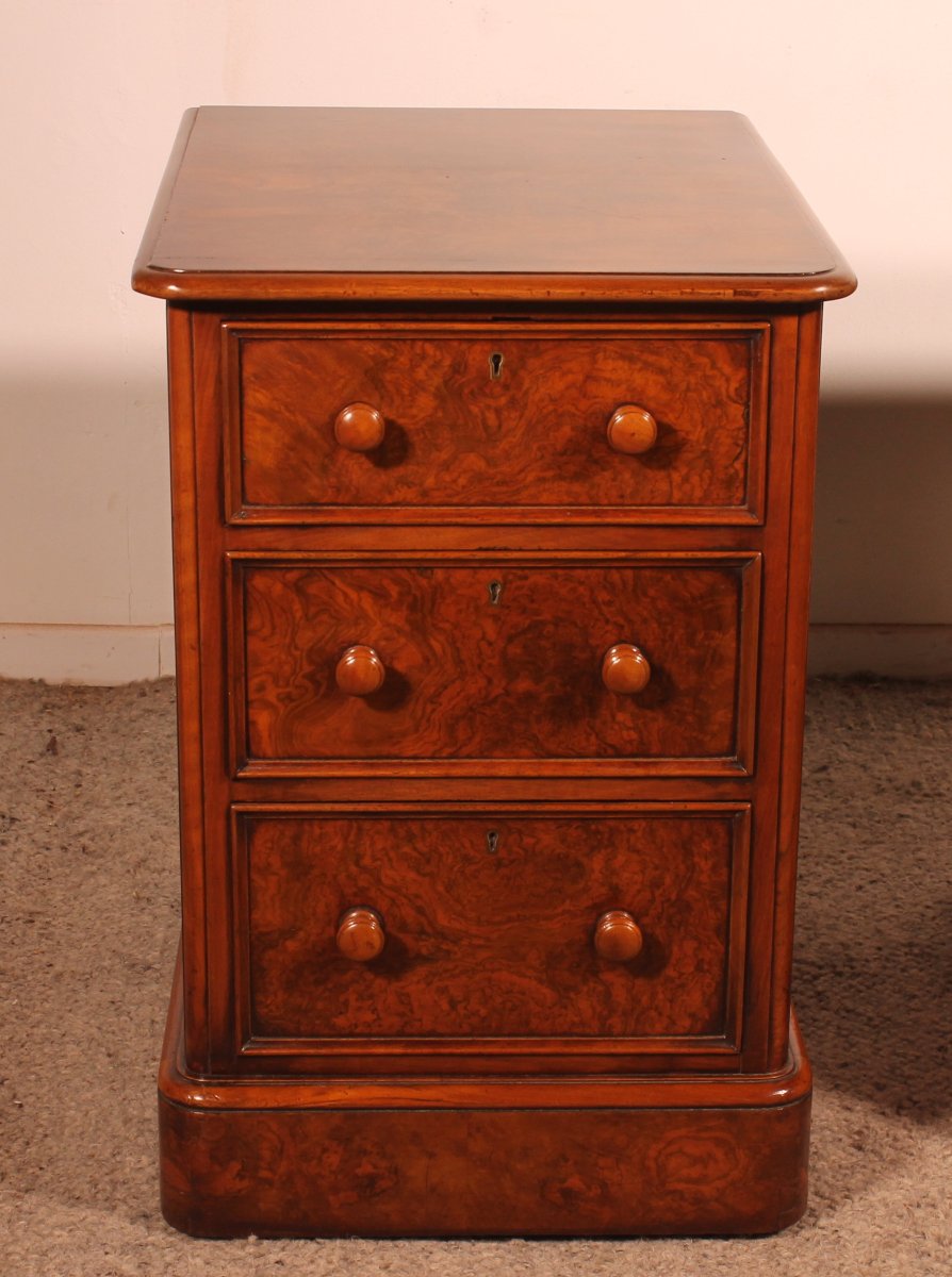 Pair Of Walnut And Burl Walnut Bedside Tables - 19th Century-photo-2