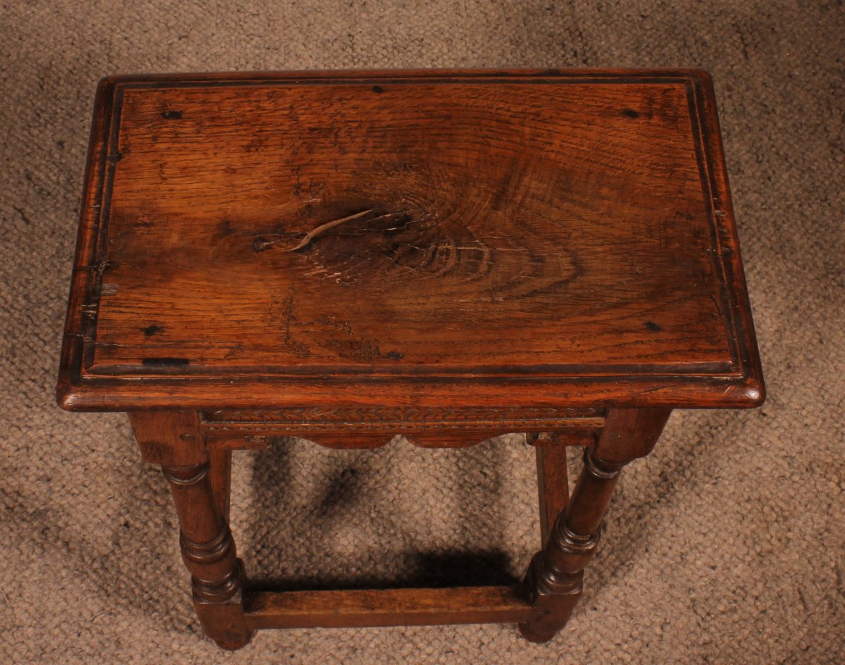 Early 17th Century Oak Jointstool-photo-1