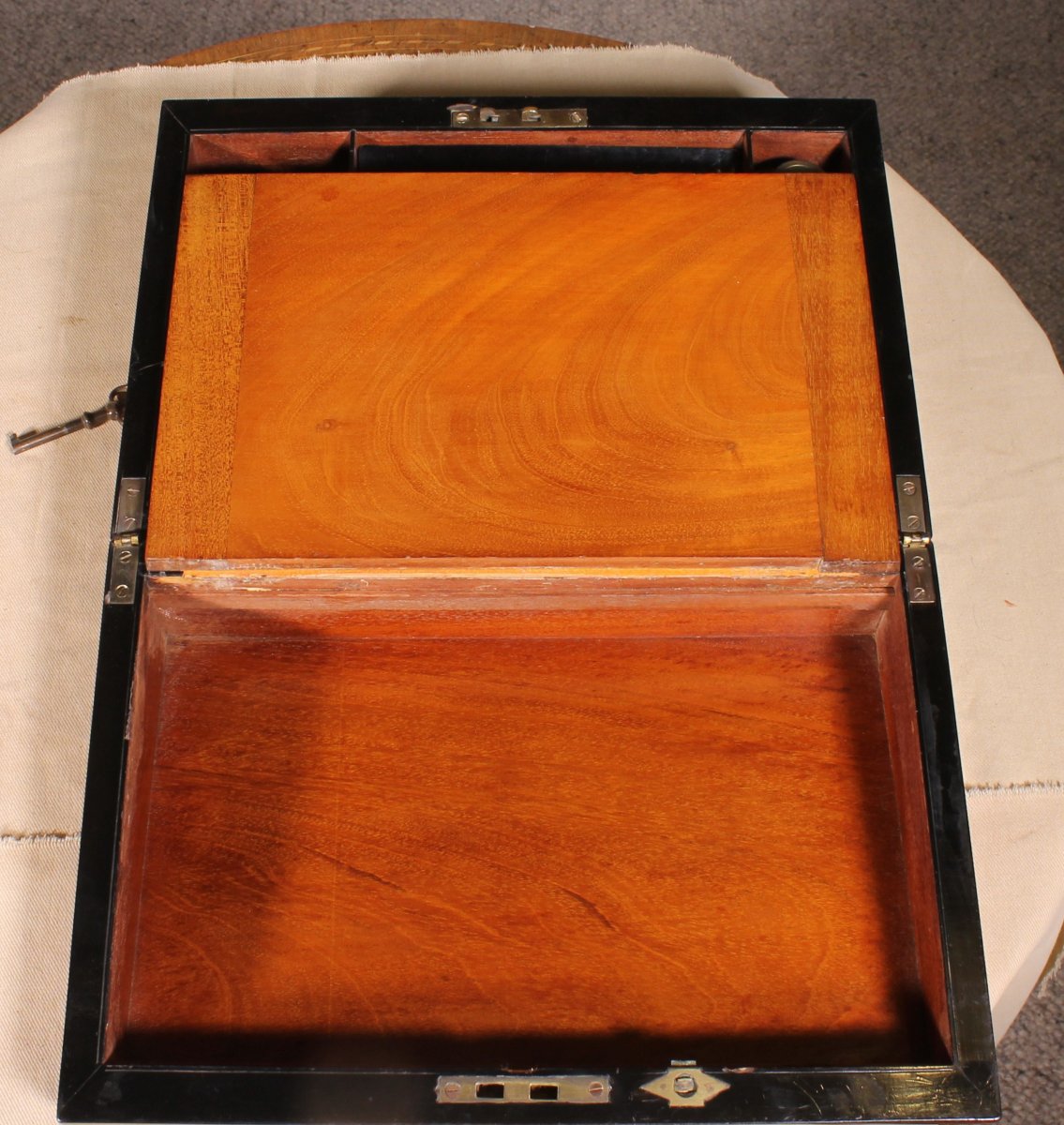 écritoire en loupe de noyer du 19° siècle-photo-8