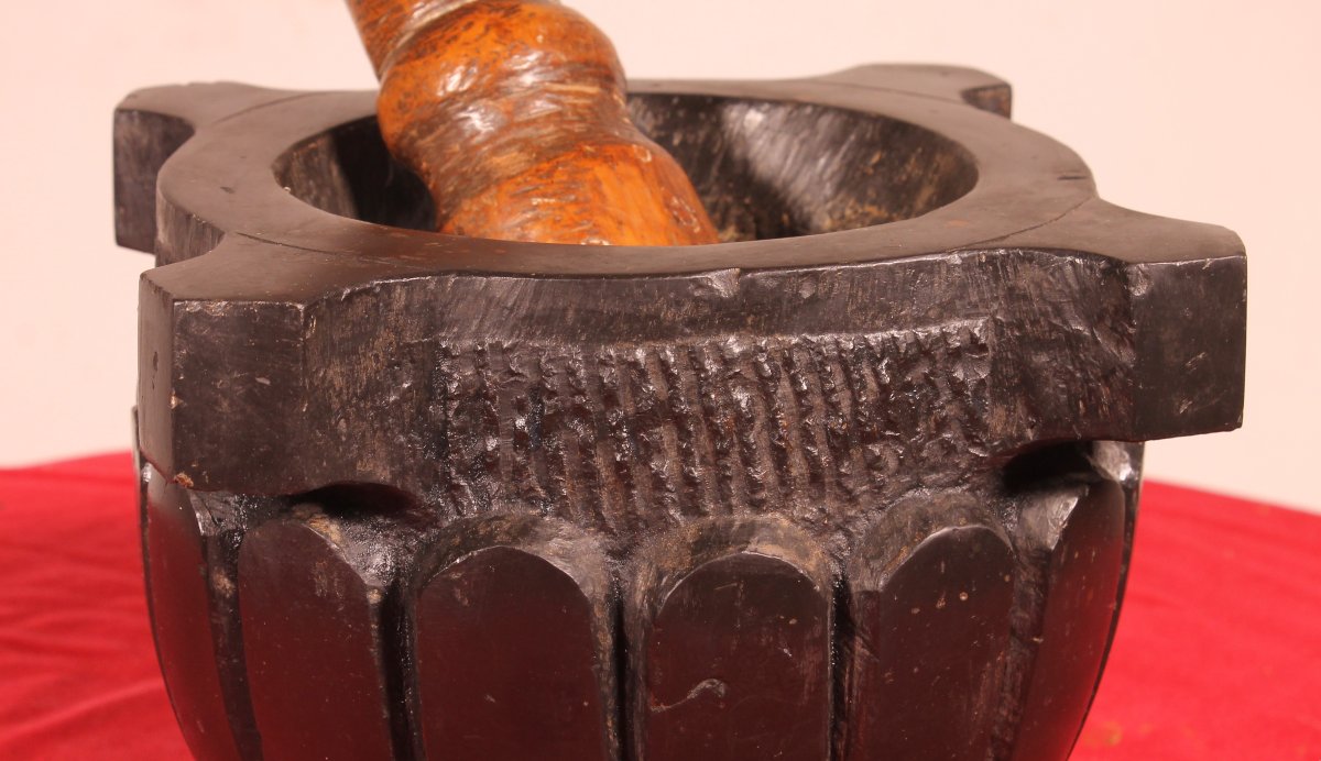 Black Marble Mortar Graved Gp 18th Century-photo-1