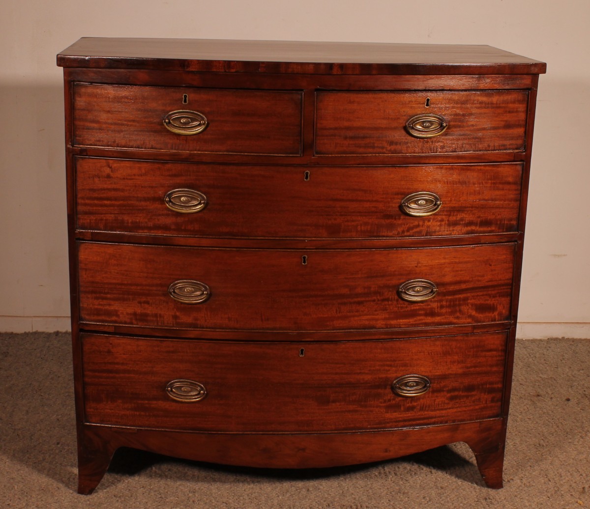Bowfront Chest Of Drawers In Mahogany, Early 19th Century