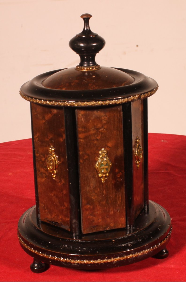 Cave à Cigares Napoléon III En Bois Noirci Et Laiton-photo-4