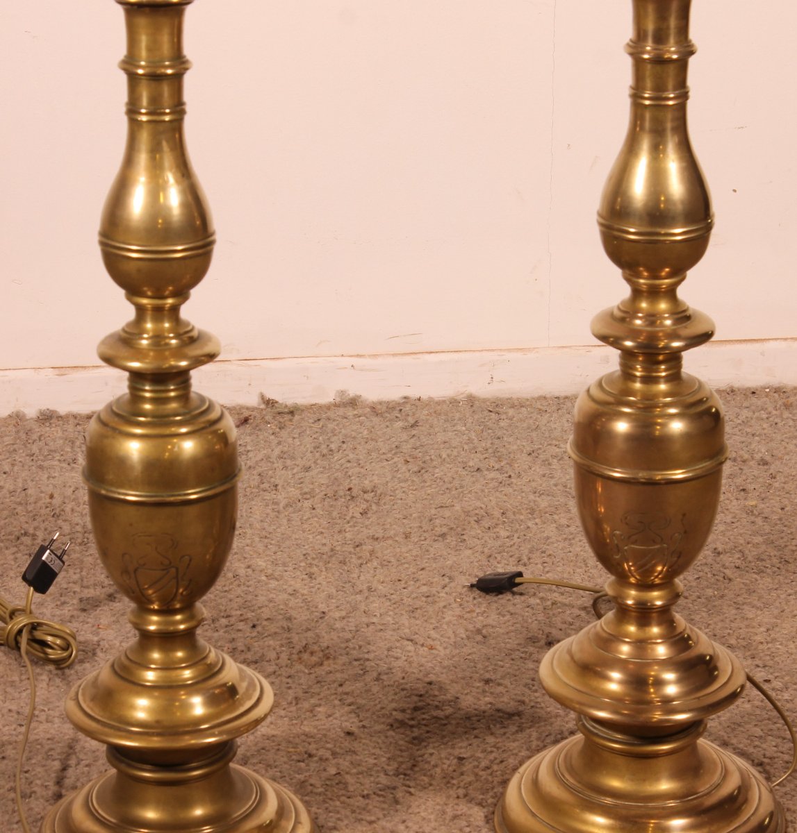 Pair Of Italian Renaissance Style Bronze Candlestick Floor Lamps-photo-4