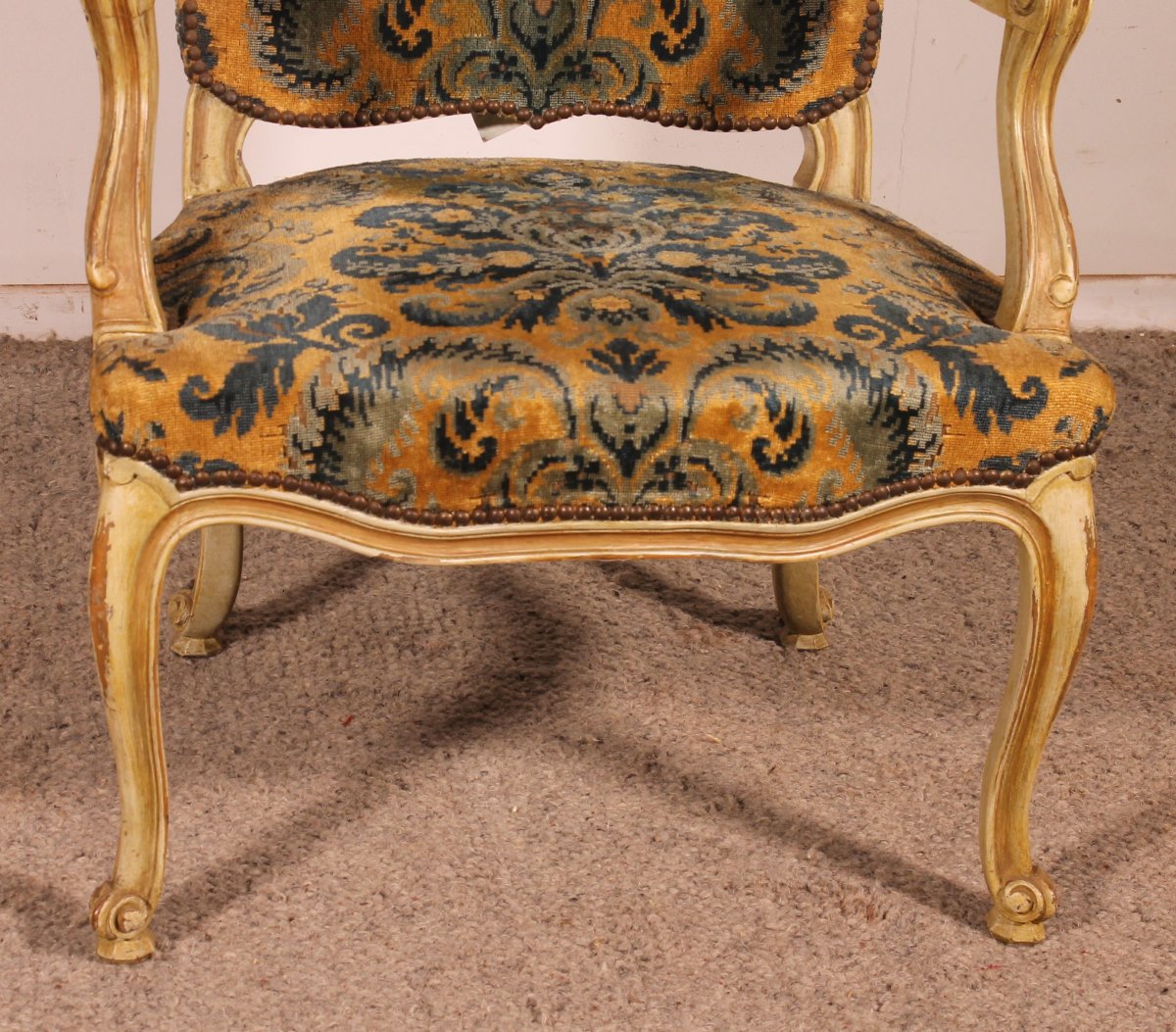 fauteuil sculpté rechampi de style louis XV -19° siècle-photo-1