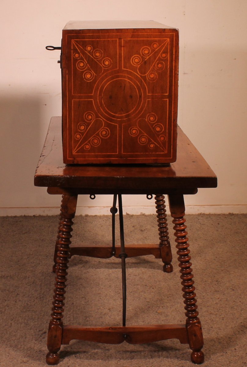 Renaissance Bargueno In Walnut And Fruitwood Marquetry - 16th Century-photo-6