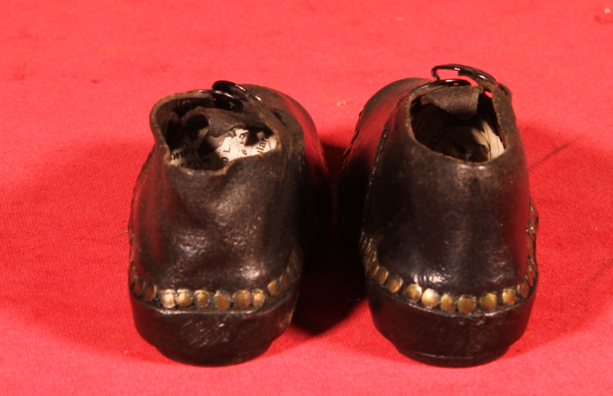 Petites chaussures sabots d'enfant en cuir - 18° siècle-photo-2