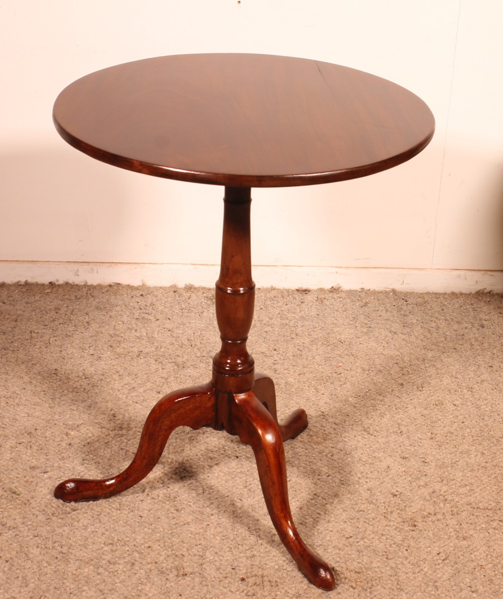 Mahogany Tea Table, Early 19th Century
