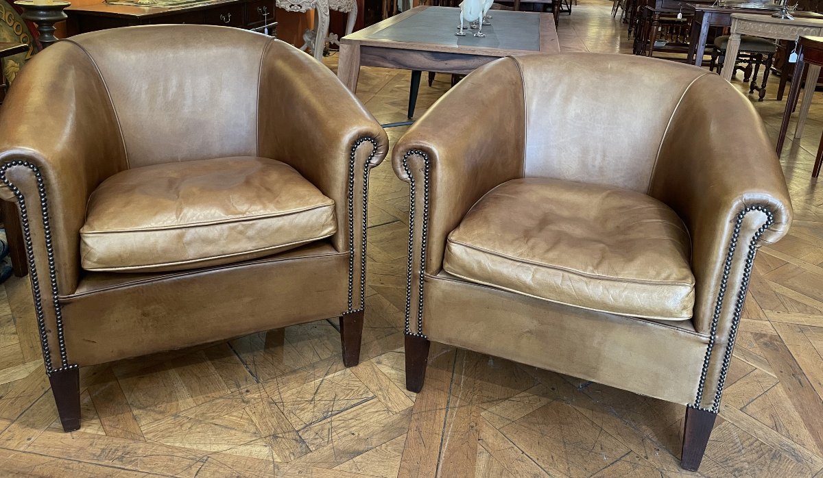 Pair Of Camel-colored Leather Club Chairs-photo-2