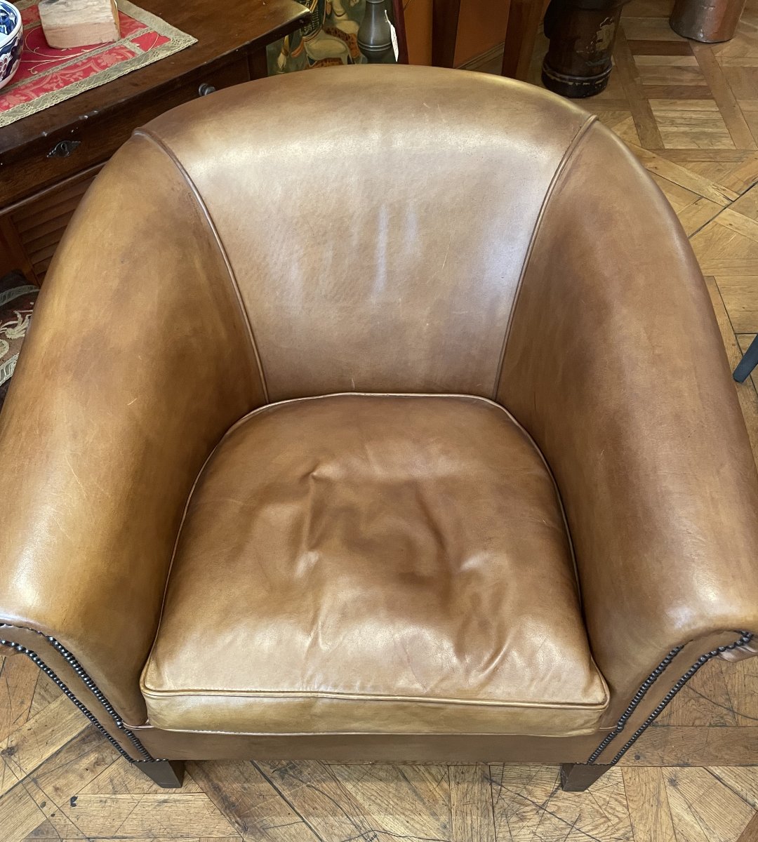 Pair Of Camel-colored Leather Club Chairs-photo-6
